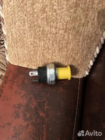 Датчик давления масла