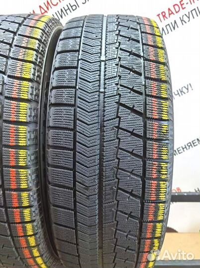 Bridgestone Blizzak VRX 215/60 R17 R