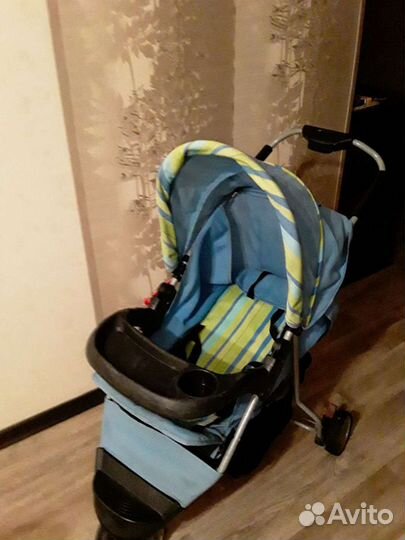 Коляска прогулочная б/у