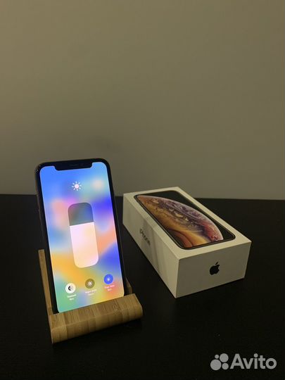 iPhone Xs, 64 ГБ