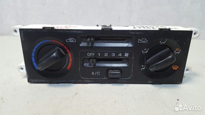 Блок управления климатом печкой отопителем Subaru