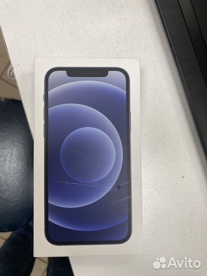 Коробка от iPhone 12
