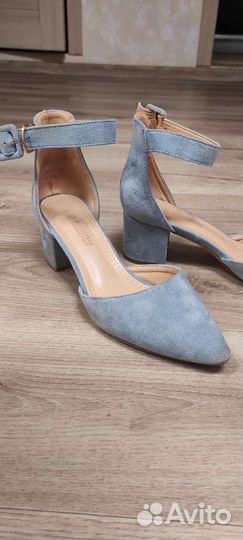 Босоножки женские 39 размер новые