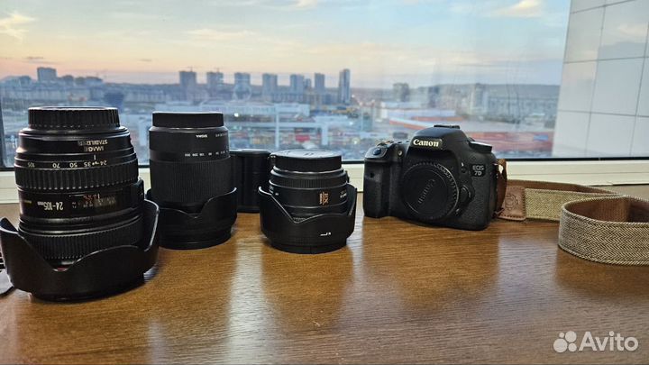 Фотоаппарат Canon 7d хороший комплект