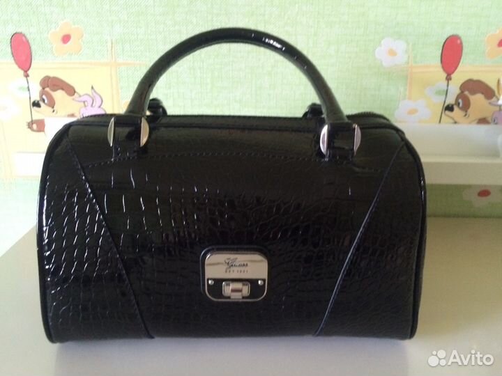 Сумка guess