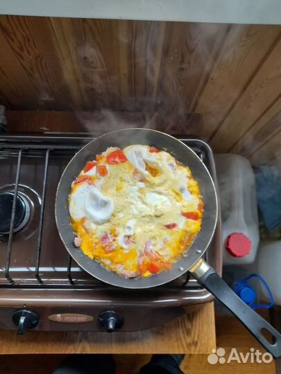 Домашние куриные яйца