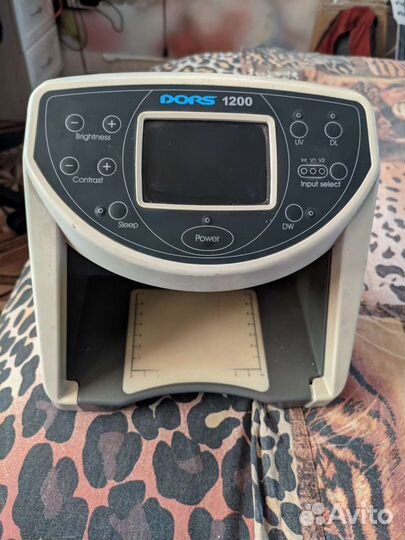 Устройство для проверки купюр