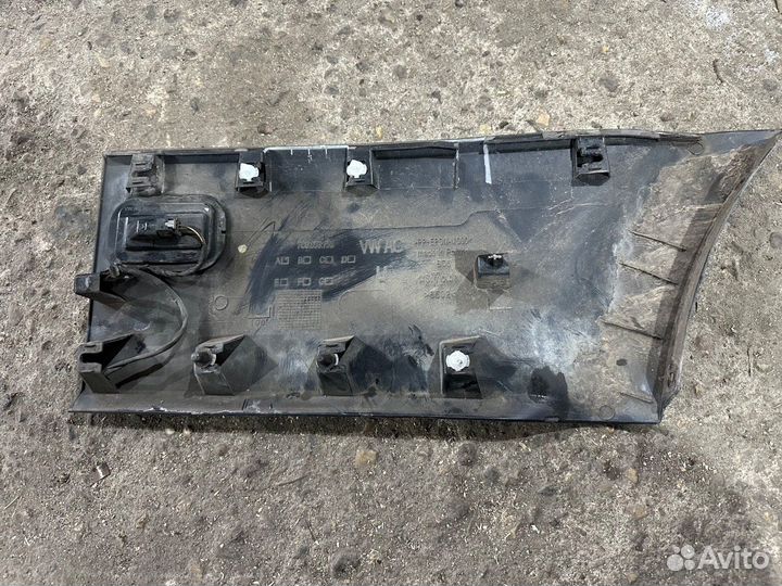 Накладка (молдинг) заднего левого крыла Volkswagen Crafter 2