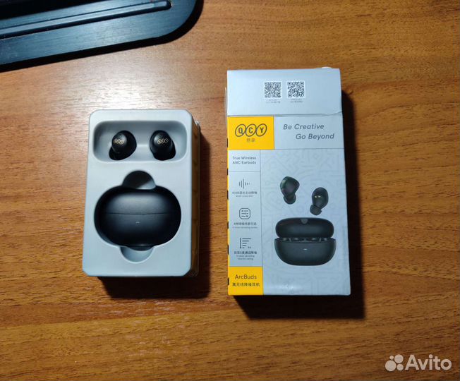 Беспроводные наушники. QCY arcbuds. Новые