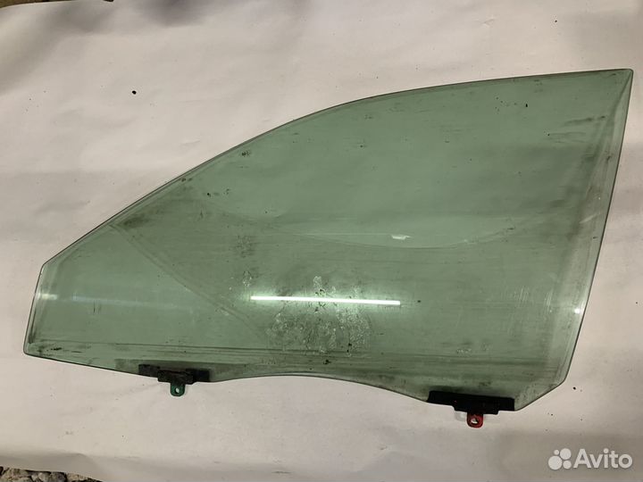Стекло переднее левое Lexus Gs300 JZS160 1997-2005