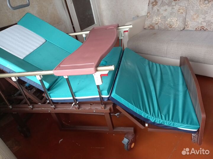 Медицинская кровать для лежачих больных бу