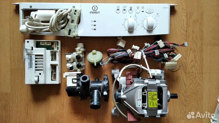 Indesit wisn82 запчасти стиральной машины