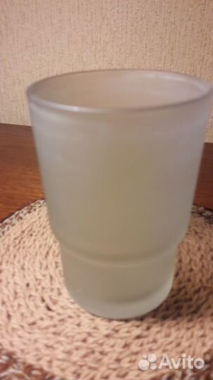 Стакан от набора в ванную