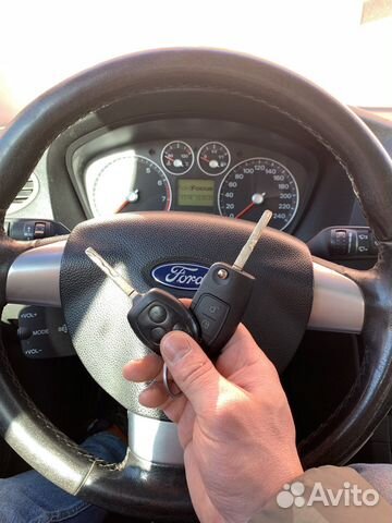 Выкидной ключ Форд Фокус 2 (с привязкой )