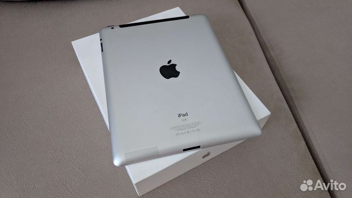 iPad 2 Wi-Fi 3G 16gb White