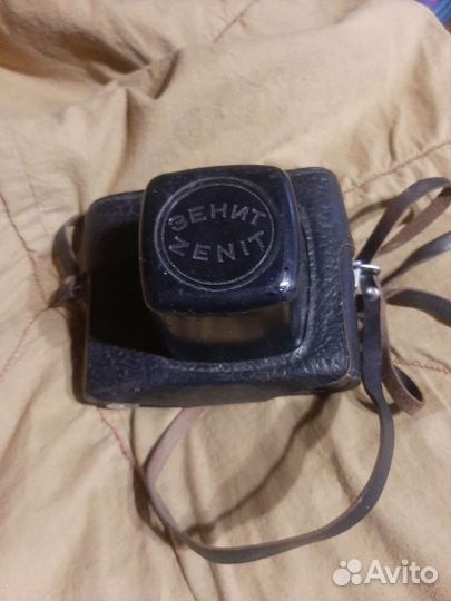 Плёночный фотоаппарат Зенит Е