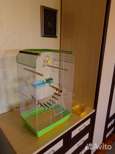 Большая клетка для птиц