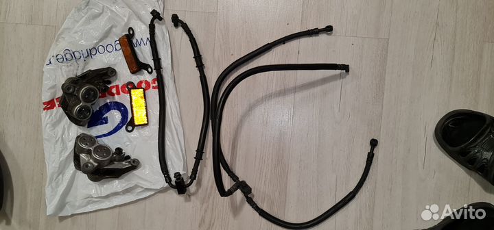 Суппорта передние XV1900 2009 с магистралями