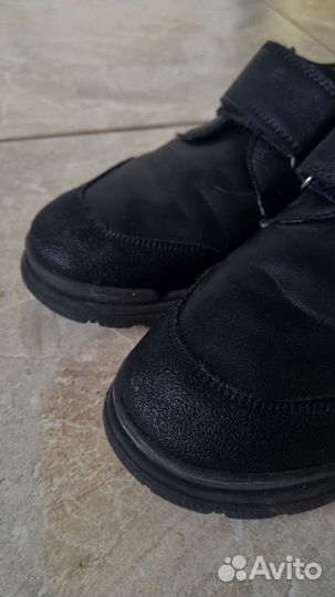 Ботинки школьные на мальчика 36р