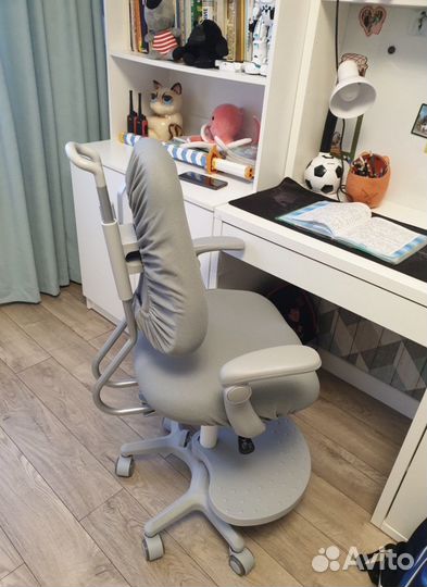 Компьютерное кресло для школьника
