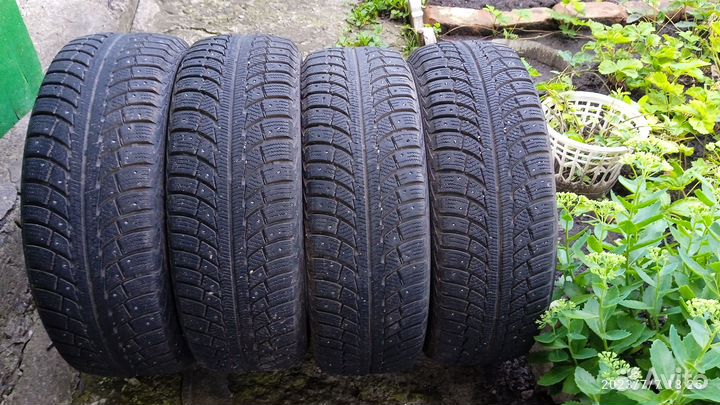 Matador MP 30 Sibir Ice 2 215/65 R16