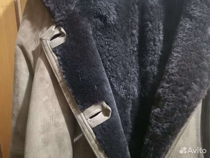 Дубленка натуральная женская с капюшоном