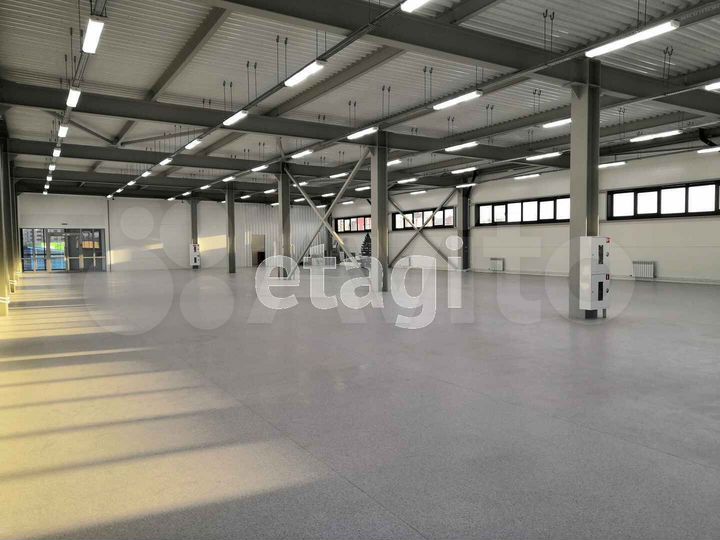 Сдам торговое помещение, 400 м²