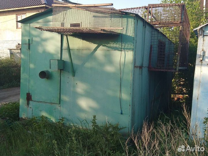 Гараж металлический переделан под голубятню