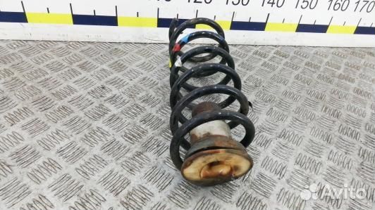 Пружина задняя peugeot 5008 (93O25LY01)