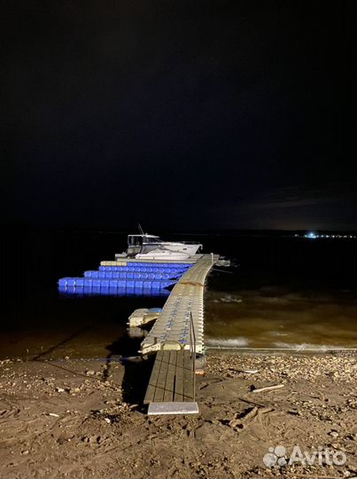 Места для лодок в яхт-клубе на 9 просеке