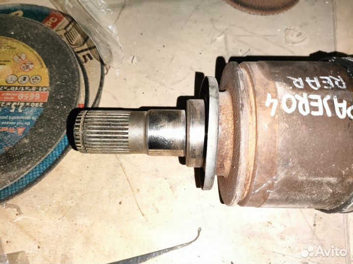 Привод задний левый Mitsubishi Pajero 4 2006-2014