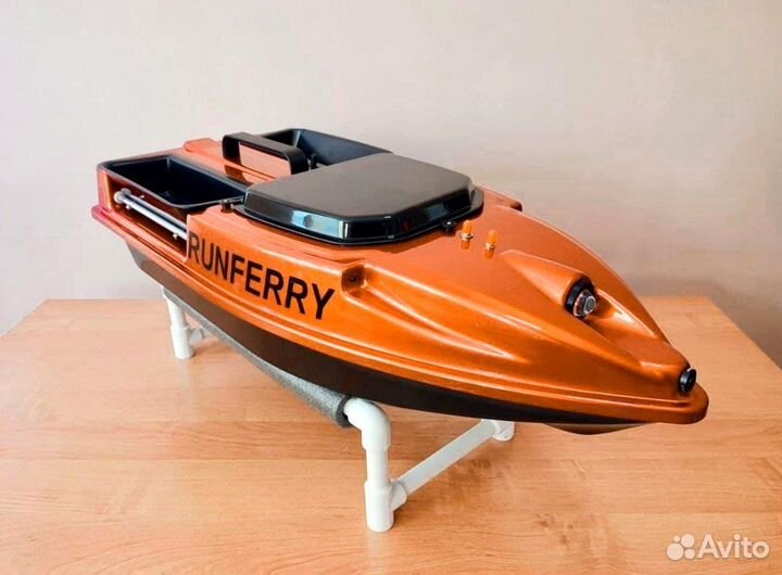 Прикормочный карповый кораблик Runferry Speed V4