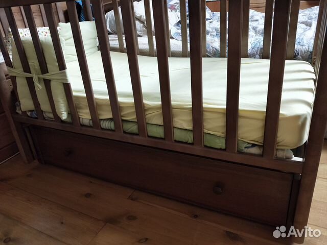 Кроватка с матрасом