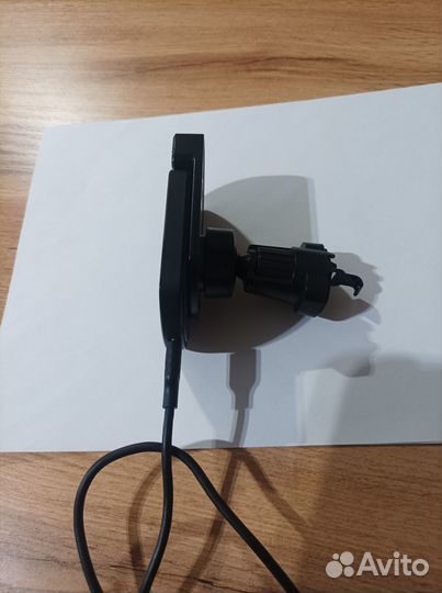 Магнитный держатель для телефона