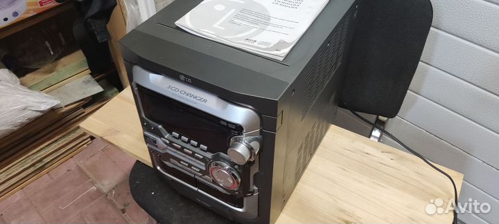 Музыкальный центр LG