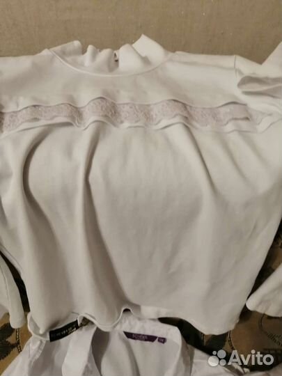 Блузки белые школьные 5шт. на рост 122 128
