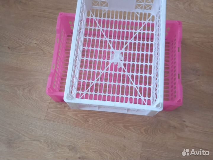 Пластиковые ящики б/у разных размеров