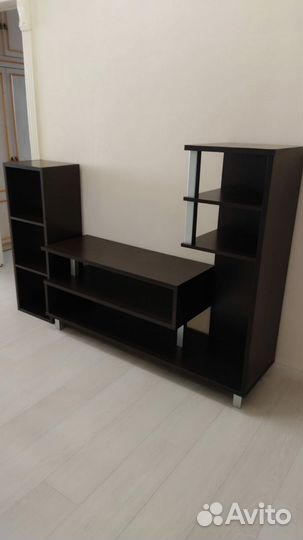 Комплект Тумба под телевизор и вертикальная полка