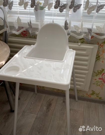Стульчик для кормления новый