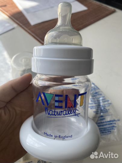 Молокоотсос+Бутылочка Avent+ аксессуары