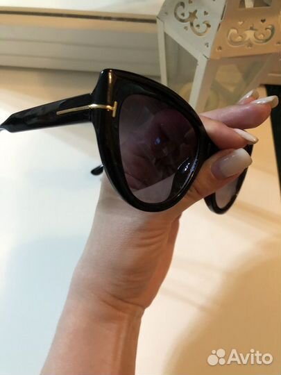 Солнцезащитные очки