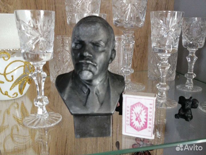 Бюст ленина бронза