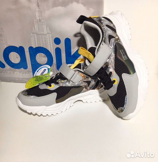 Кроссовки новые Капика Kapika 35 размер