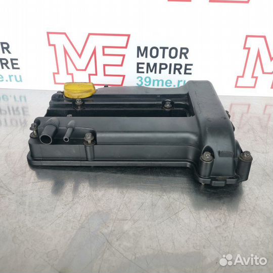 Крышка клапанов Opel Corsa D 1.0 Z10XEP 2006