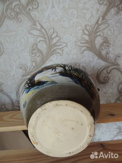 Глиняная ваза для интерьера с росписью