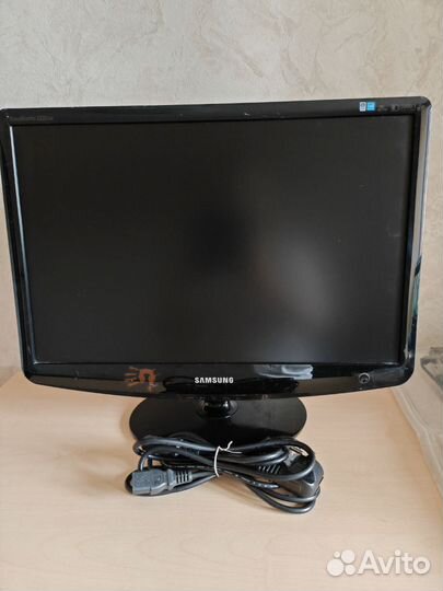 Монитор Samsung 2232bw 22