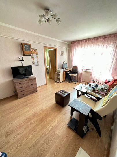 3-к. квартира, 55 м², 2/5 эт.