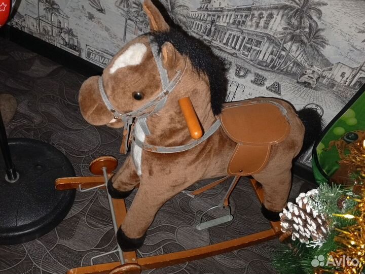 Детская качалка лошадь