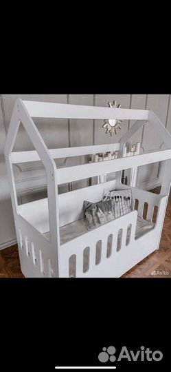 Детская кровать домик