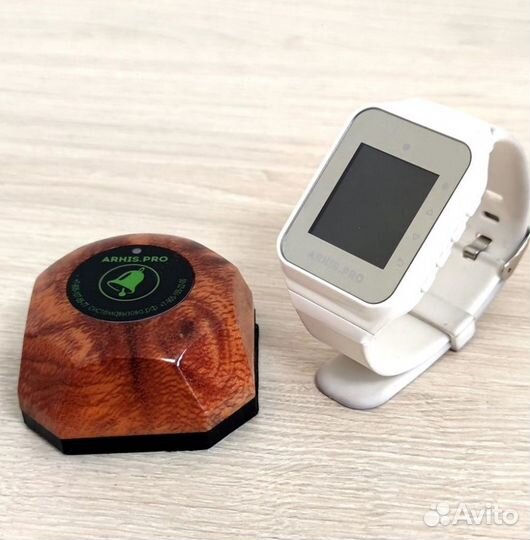 Кнопка вызова персонала и официанта с часами